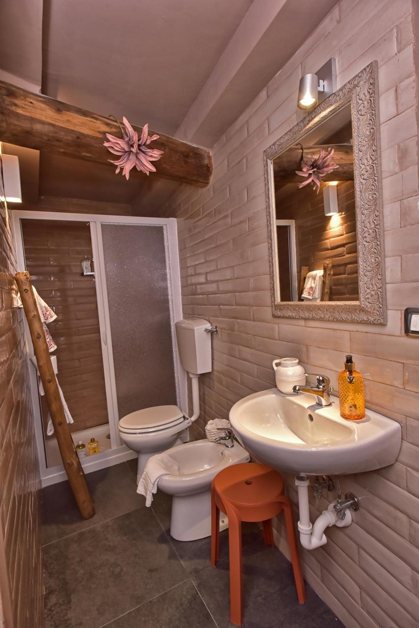 Casa Vacanze Tra I Monti E San Martino Biassa Экстерьер фото