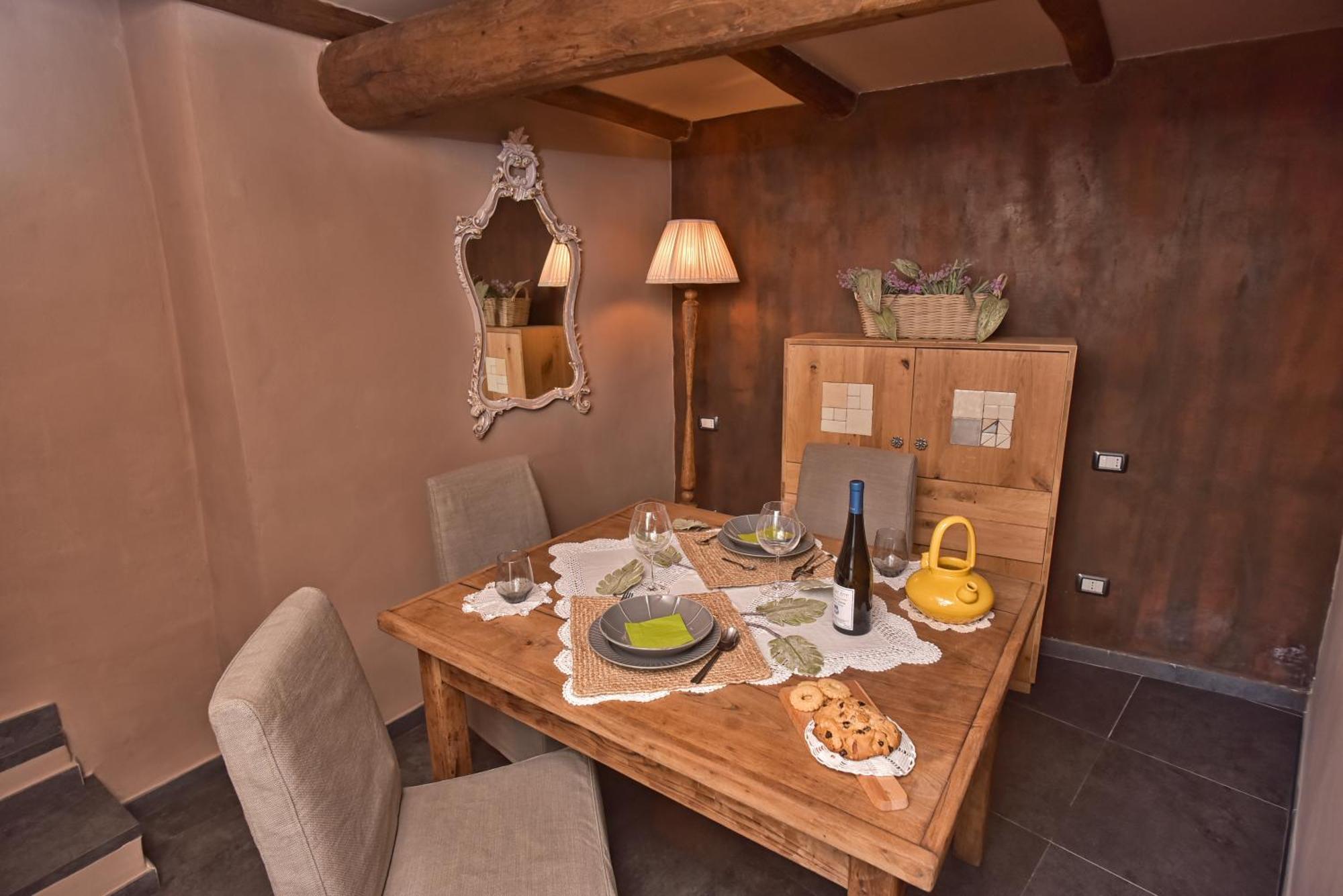 Casa Vacanze Tra I Monti E San Martino Biassa Экстерьер фото