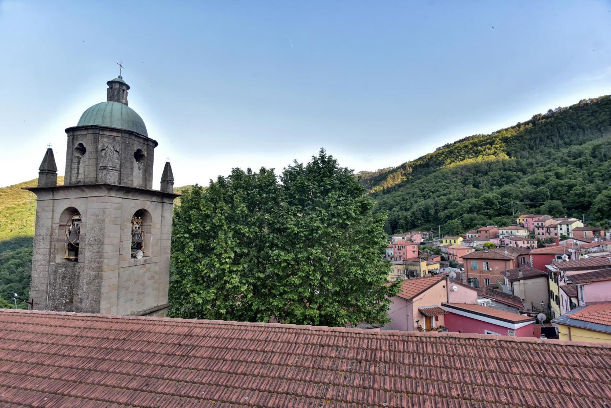 Casa Vacanze Tra I Monti E San Martino Biassa Экстерьер фото